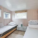 6 Person In * Højby